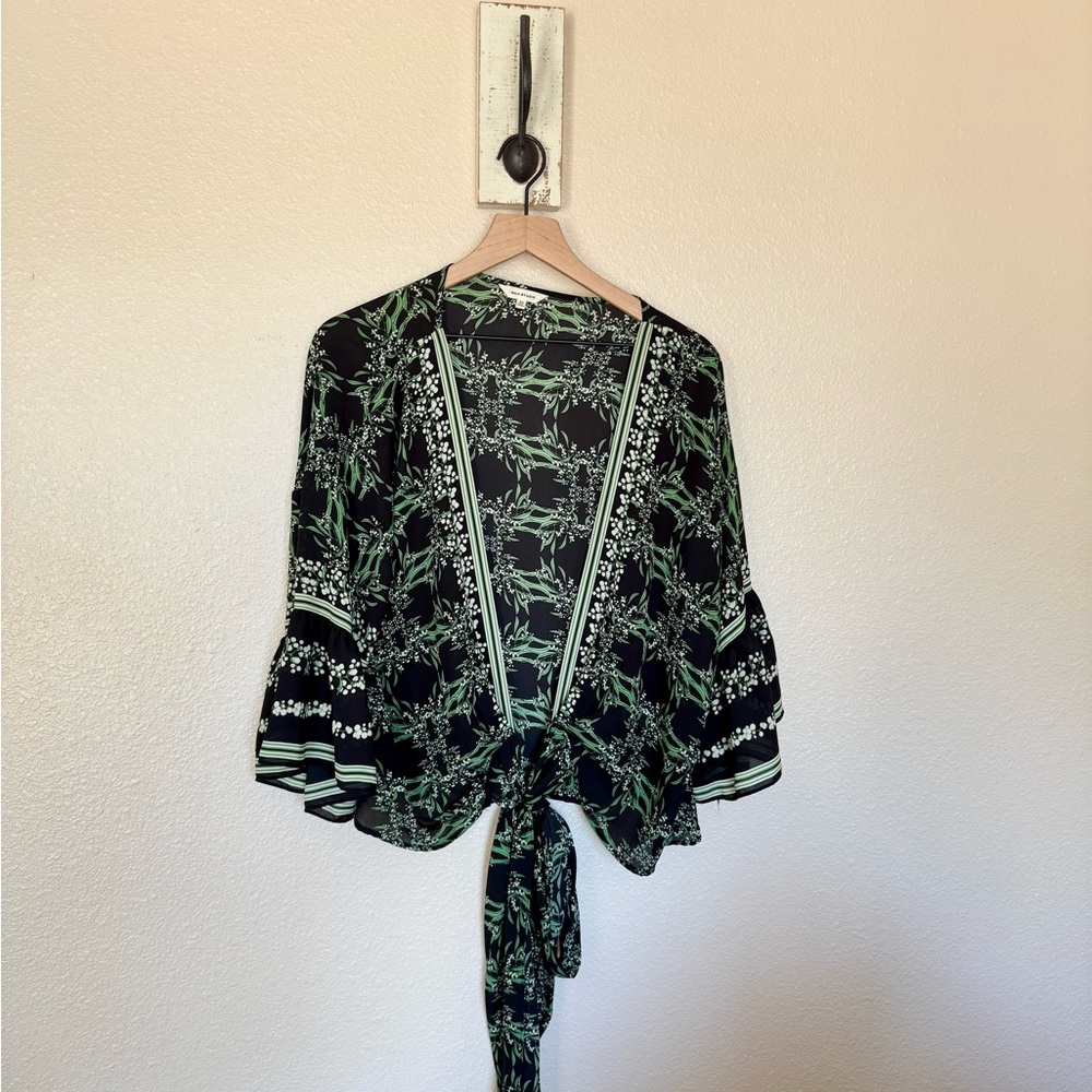 MAX STUDIO • Black and Green Floral Beach Kimono Toe Front Flowy Blouse